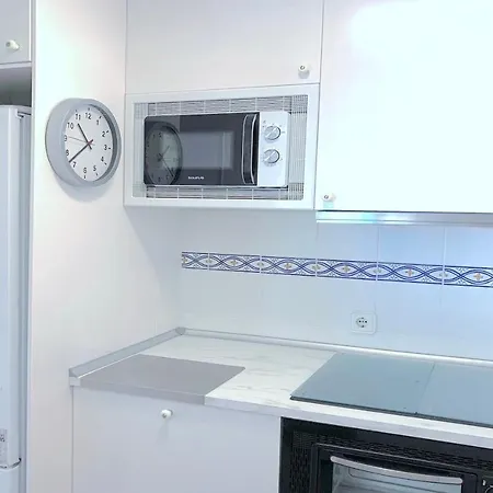Apartaluz Costabella ,satelite, Wifi, Pk * Marbella