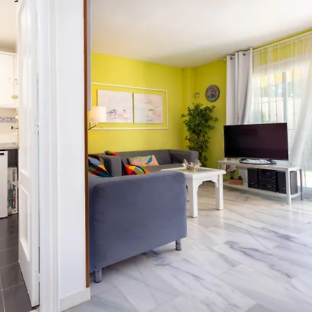 Apartaluz Costabella ,satelite, Wifi, Pk * Marbella
